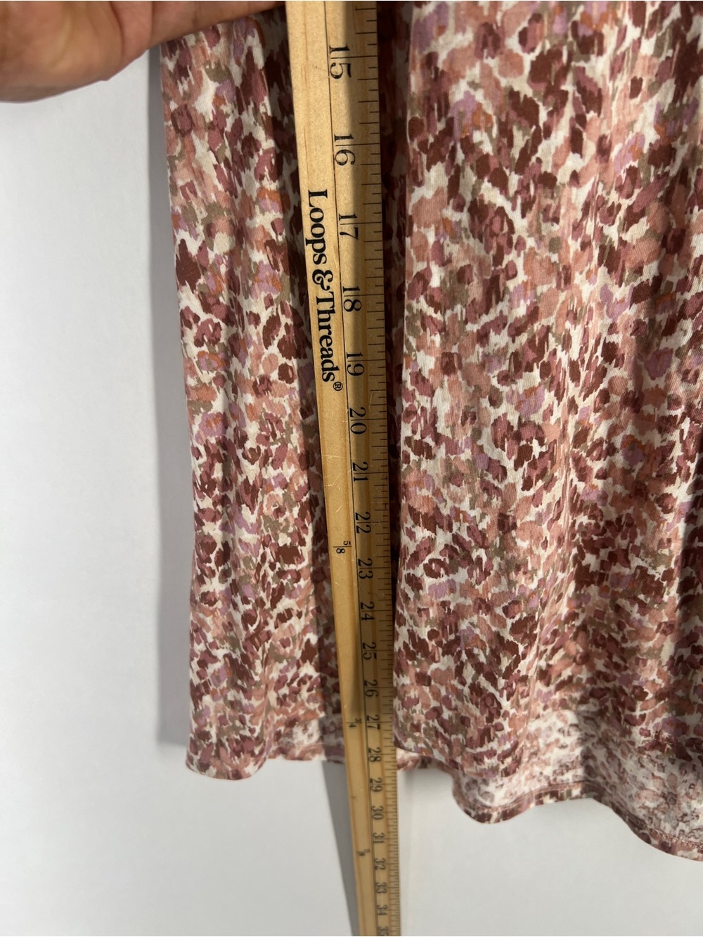 J. Jill Short Sleeve Scoop Neck Tee in Rose and Cream Floral - Picture 6 of 9